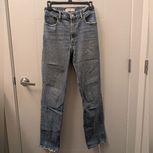 A&F 90s Straight Jeans - Slightly Distressed